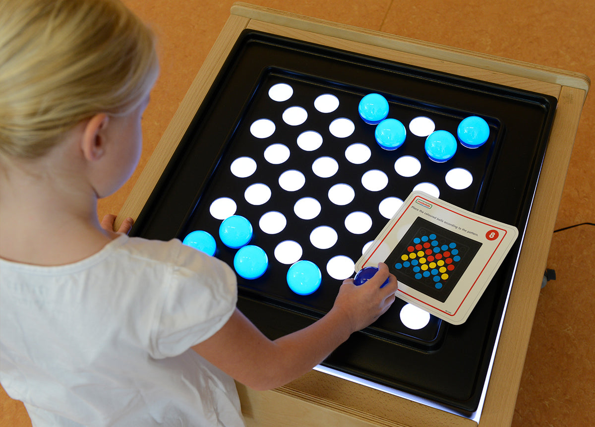 Bandeja de jogos para acrílicos coloridos