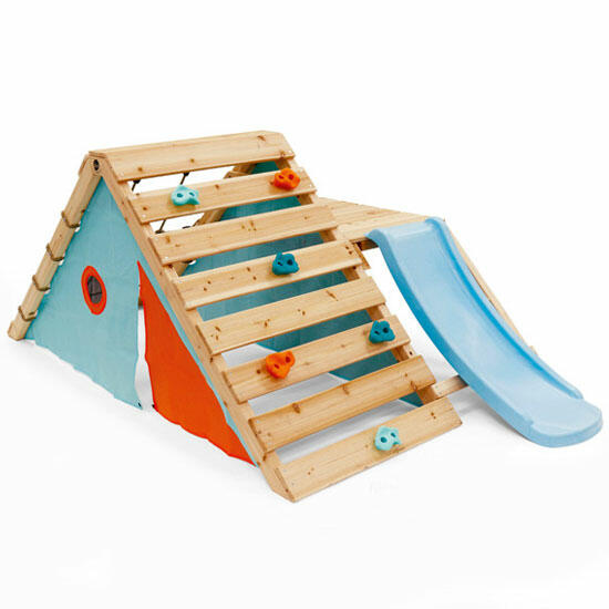 Mi primer centro de juegos de madera