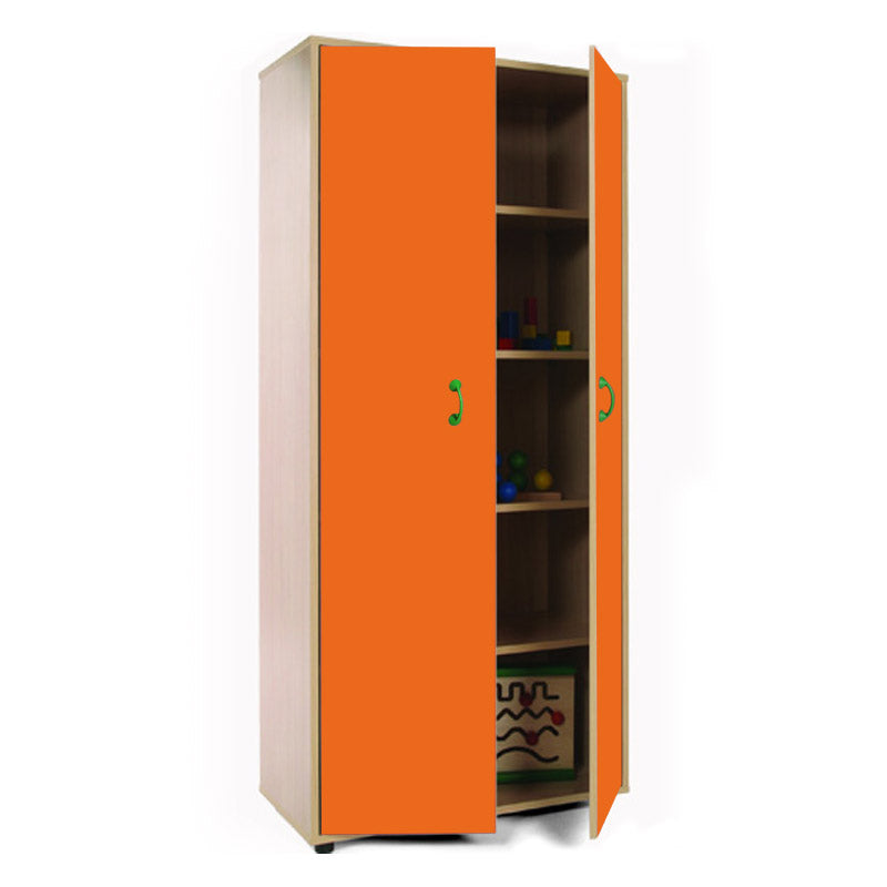 NE Line cabinet, size GG, closed, with 4 shelves.
