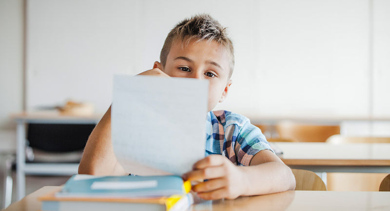 Como ajudar as crianças a aumentar a confiança antes de um teste