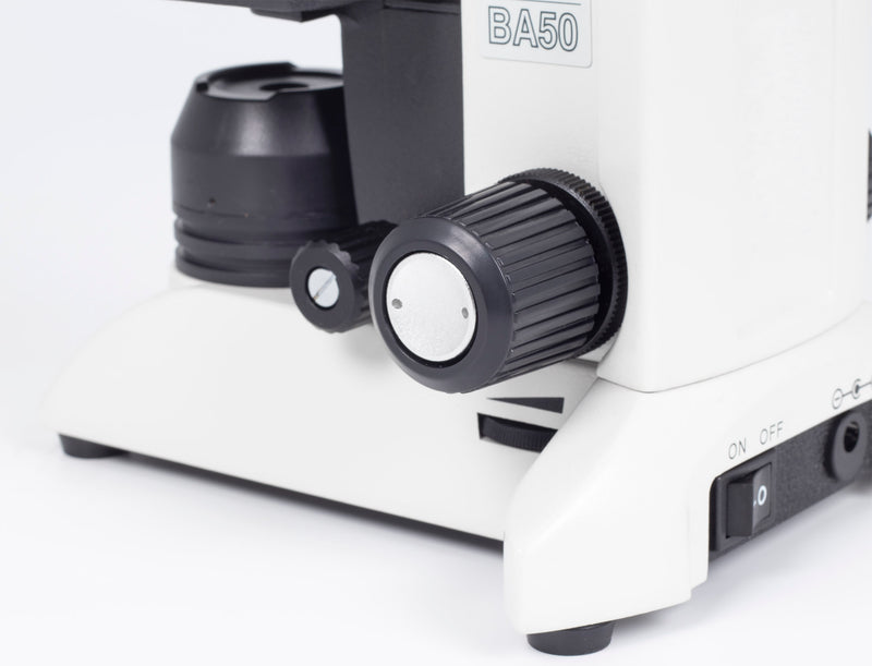 Microscópio Monocular Motic BA50 Sem fios