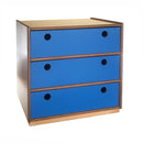 Cómoda miniatura em madeira