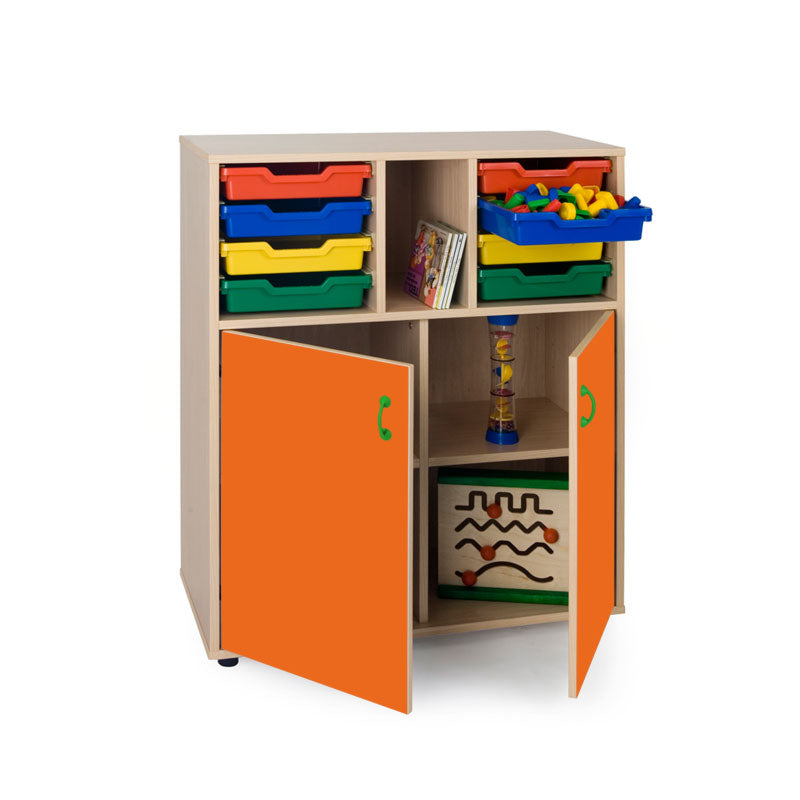 NE Line cabinet, size M, closed bottom and compartment for boxes on top.