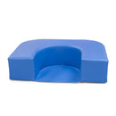 Assento ferradura com fundo branco.