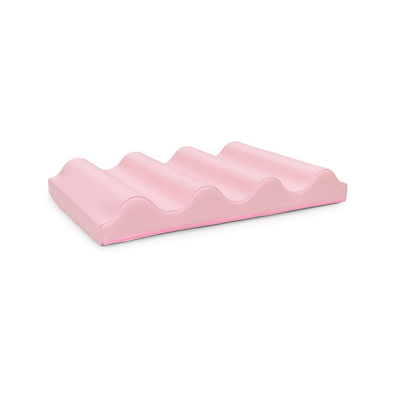 Cuatro pequeñas ondas de color rosa claro