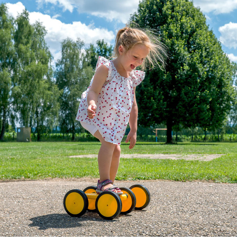 Stepper com rodas de equilibrio